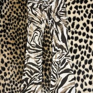 🔥 Waist-Snatching Zebra Lace-Up Flare Pants